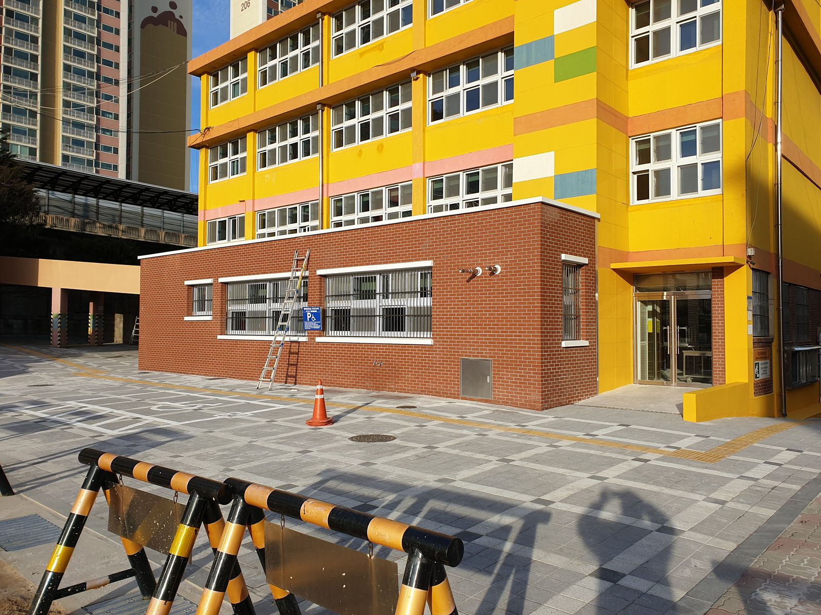 대천중학교 준공 전경